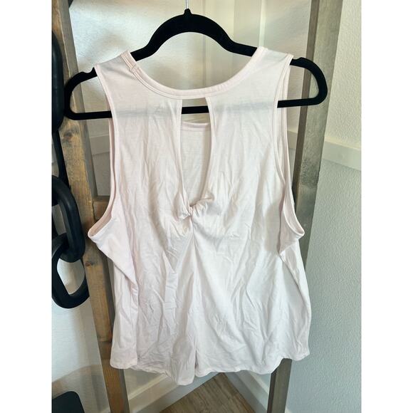 Old Navy Active tank - Picture 3 of 4